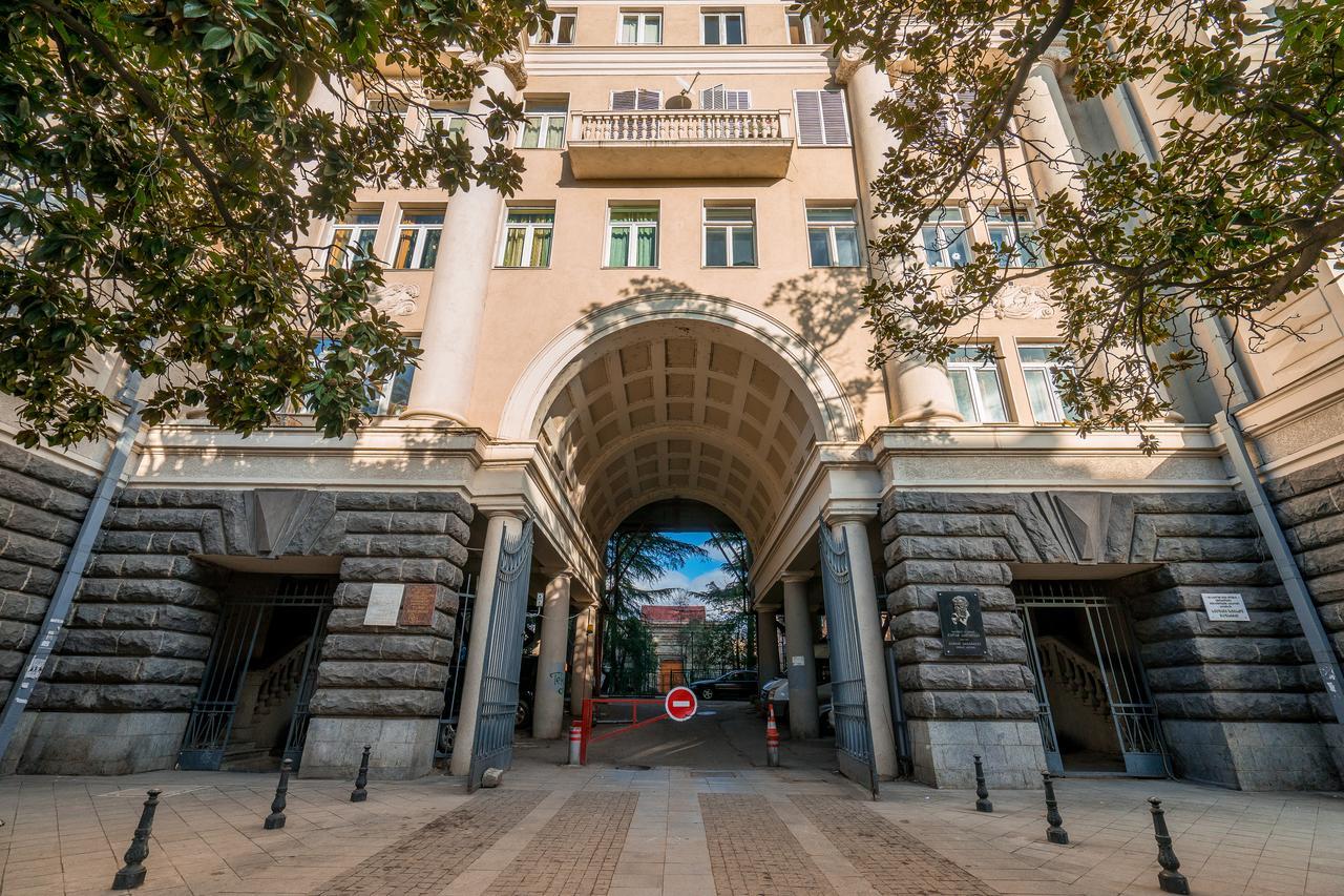 Luxury Apartments On Central Avenue Tbilisi ภายนอก รูปภาพ